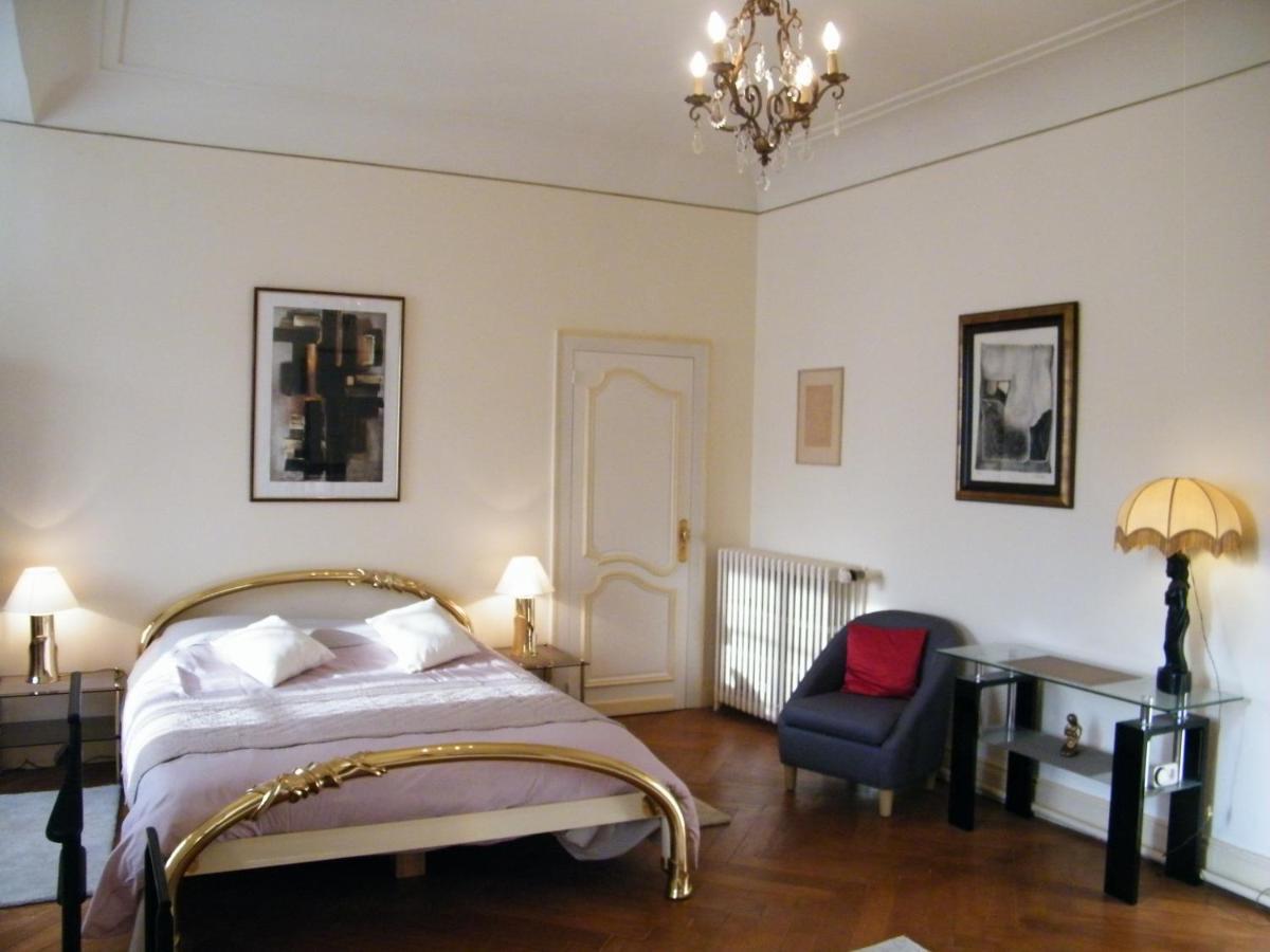 Villa Des Capucins Люксей-ле-Бен Екстер'єр фото